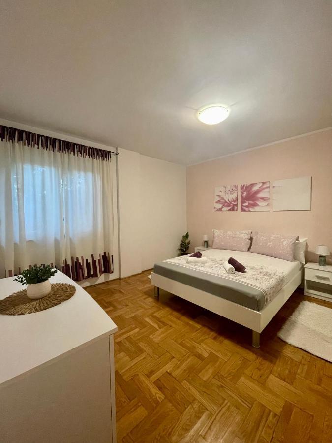 Apartments Zenta Спліт Екстер'єр фото